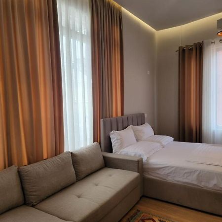 Berhami Studio Apartment Tirana Exterior photo