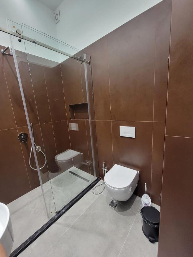 Berhami Studio Apartment Tirana Exterior photo